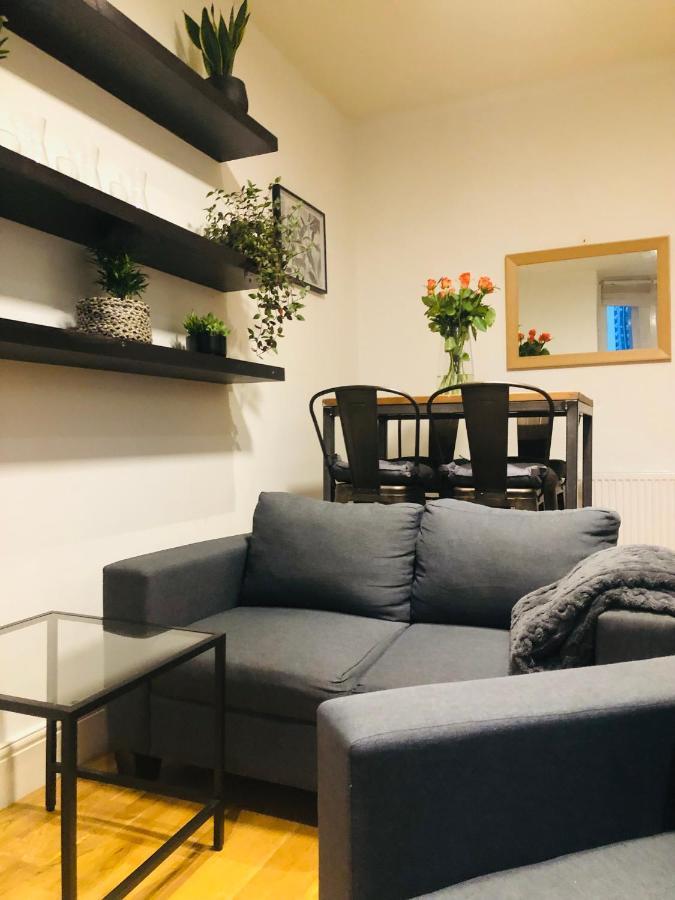 Appartamento 20 Min To London- 2 Bedrooms Londra